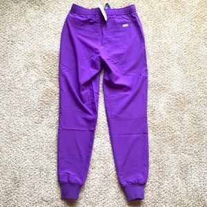 Figs scrubs Tansen Joggers Ultra Violet M